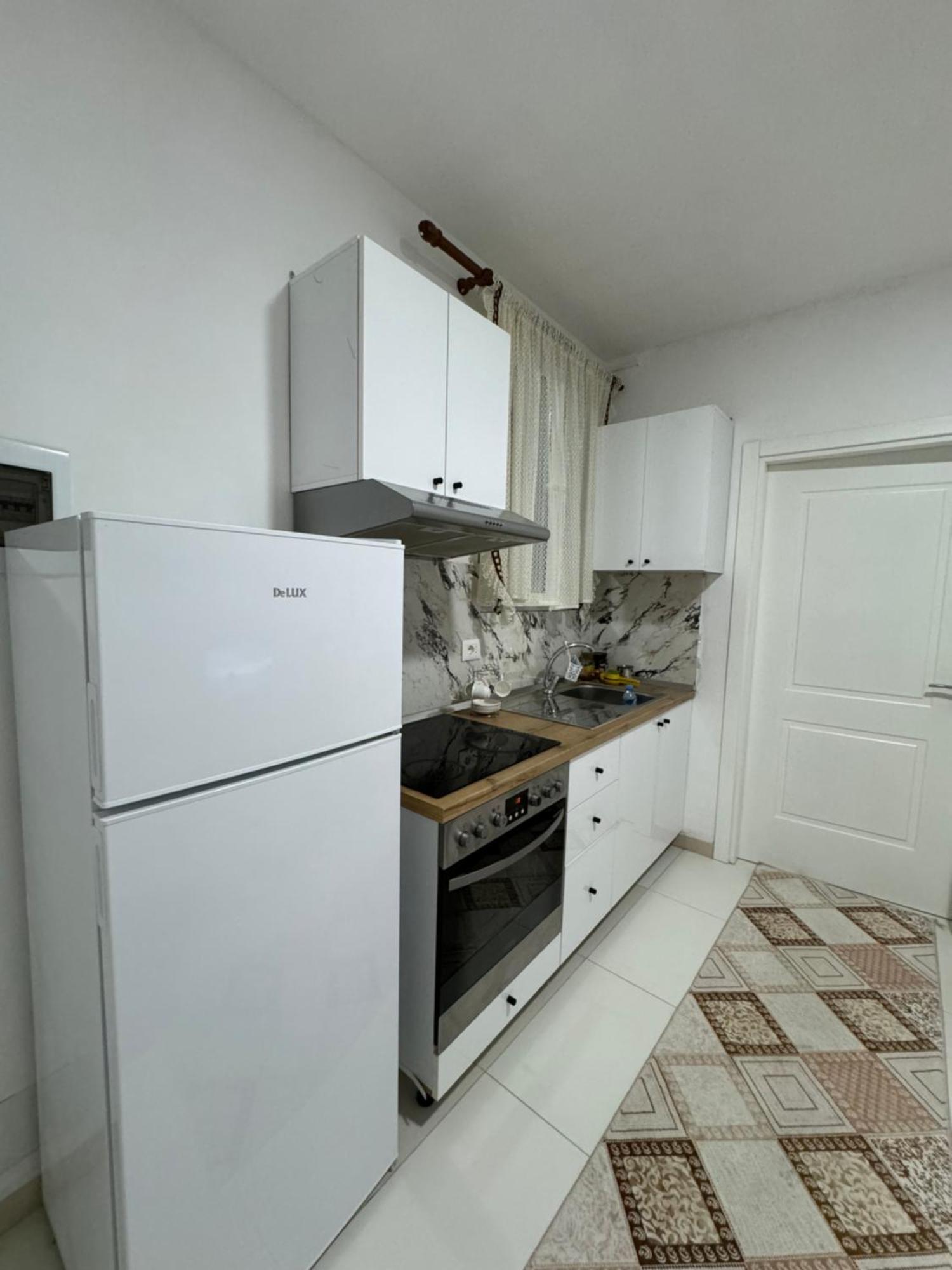 Apartment Es *